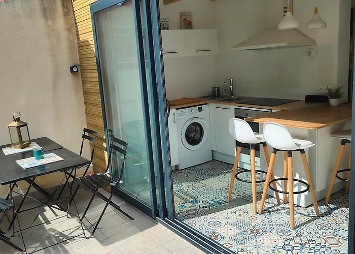 아파트 Confortable Avec Terrasse Proche Castillet 페르피냥